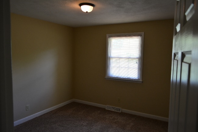 Building Photo - 4501 Kernersville Rd