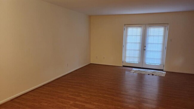 Building Photo - 14333 Memorial Dr