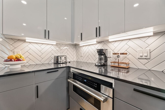 Building Photo - 5504 Texas St