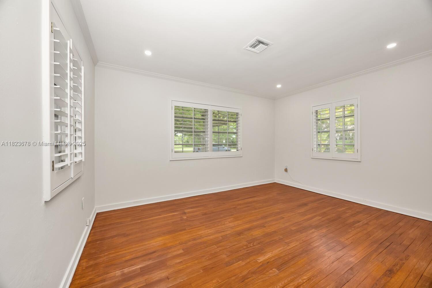 Building Photo - 1340 Sopera Ave