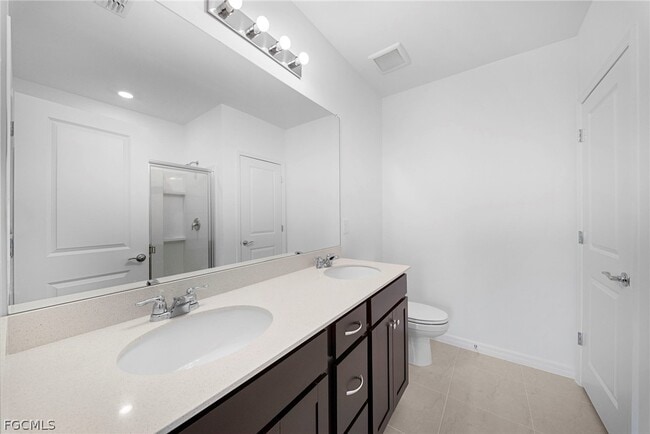 Building Photo - 258 Silent Lk Dr