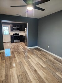 Building Photo - Canton TX Apartments