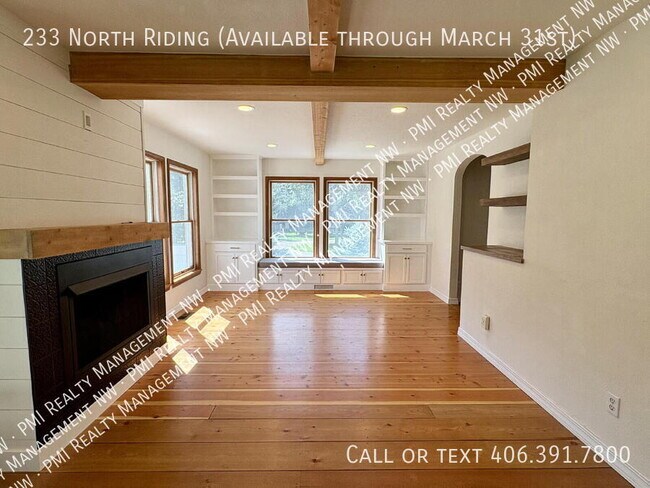 Building Photo - 233 N Riding