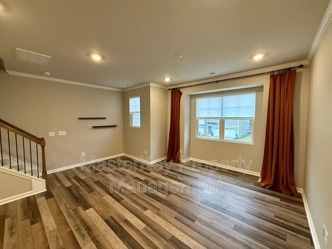 Building Photo - 427 Deercroft Dr