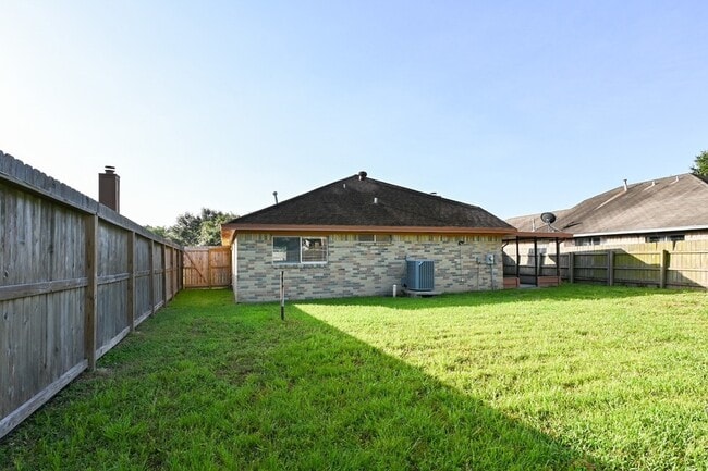 Building Photo - 6543 Liberty Valley Dr