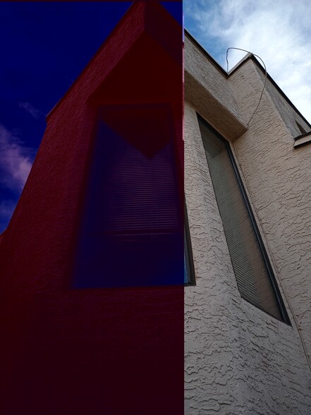 Staircase windows - 7618 E Callisto Cir