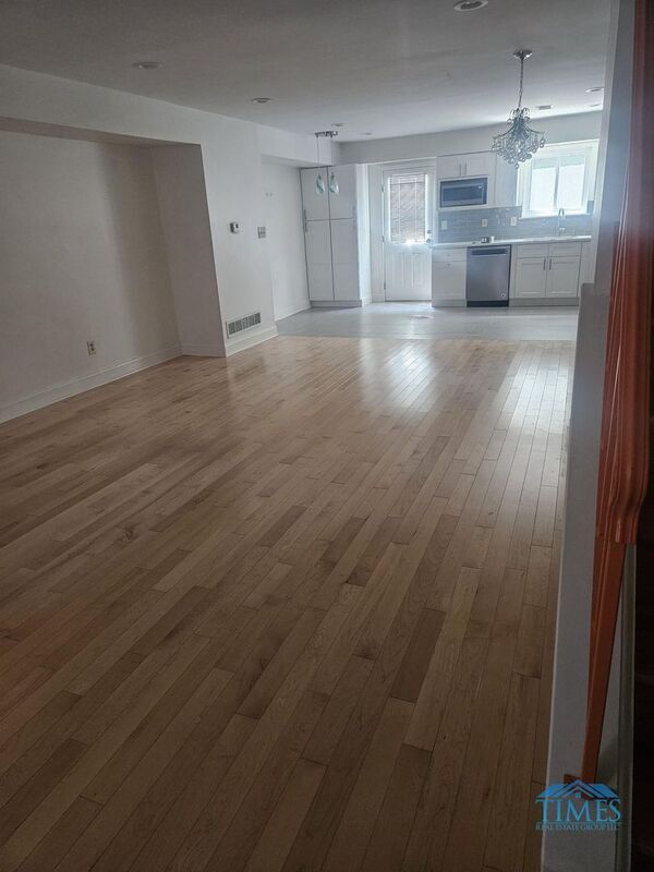 Building Photo - 82 Kelmar Ave
