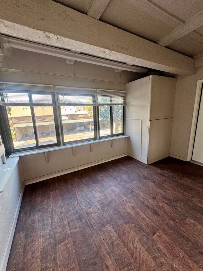 Building Photo - Updated CONDO in Rockrimmon with POOL, TENNIS and PICKLEBALL COURTS!