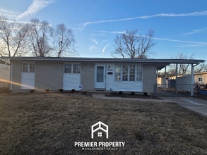 Building Photo - 2185 Flight Dr