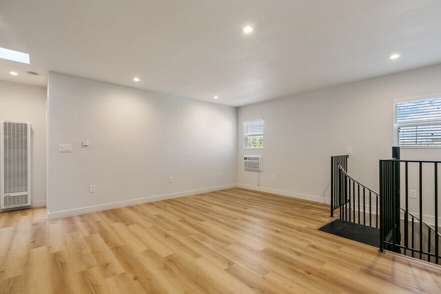 Building Photo - 1782 S Rimpau Blvd