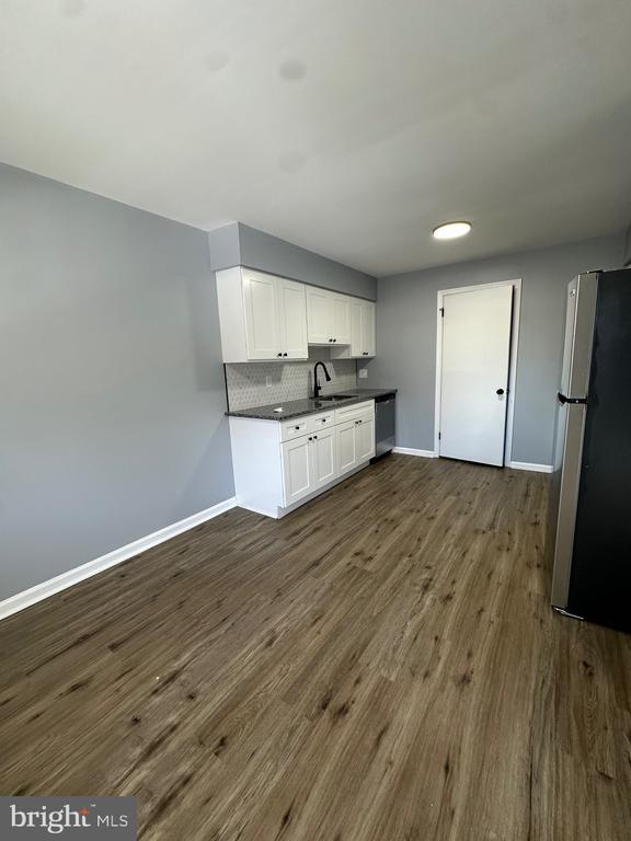 Building Photo - 612 N Shady Retreat Rd