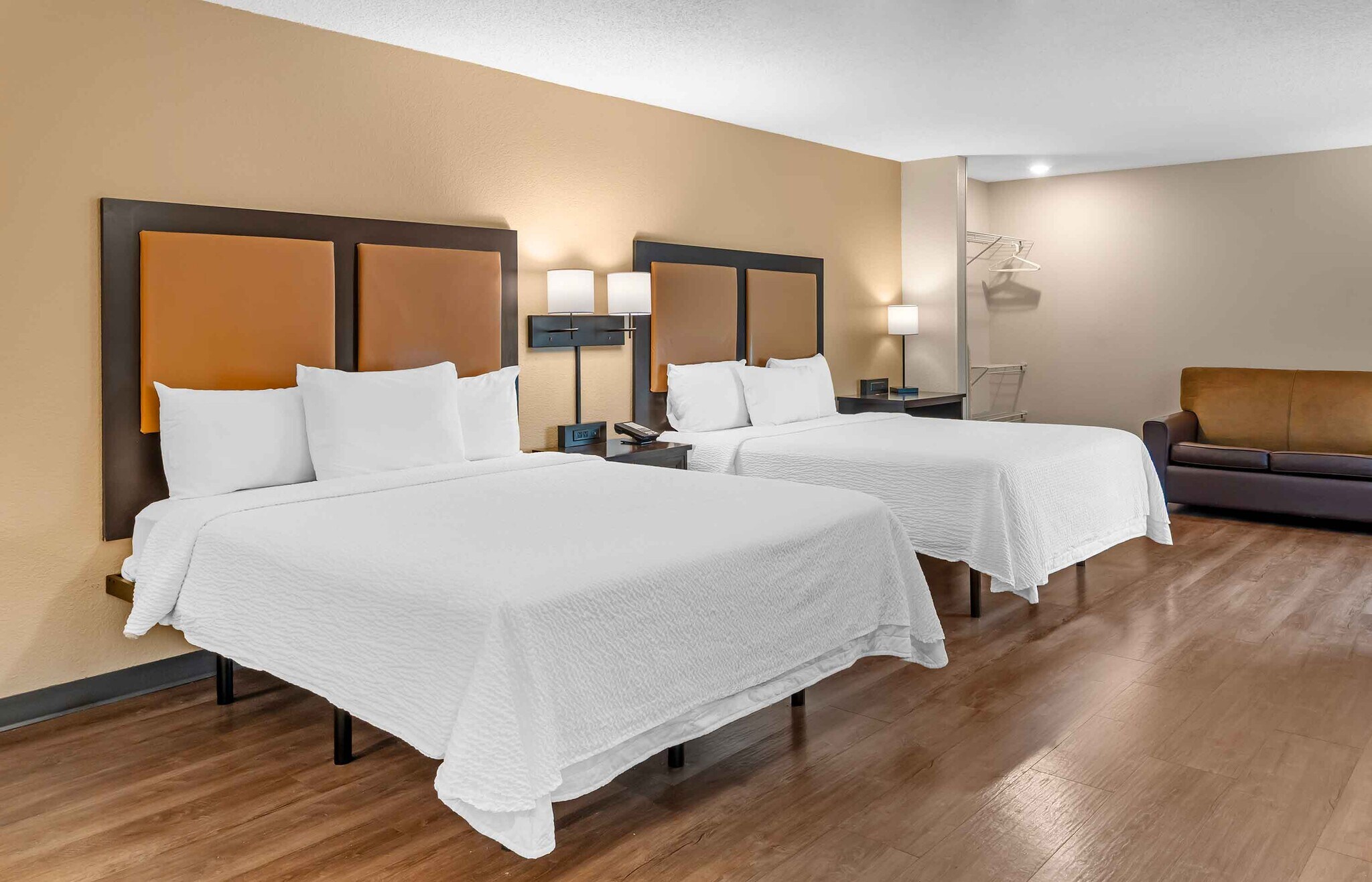 Building Photo - Furnished Studio-Tampa - Airport - Spruce Street