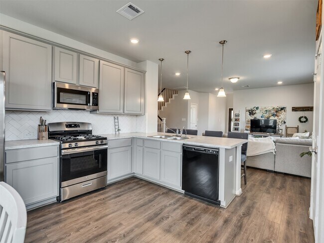 Building Photo - 507 Thunder Cloud Dr