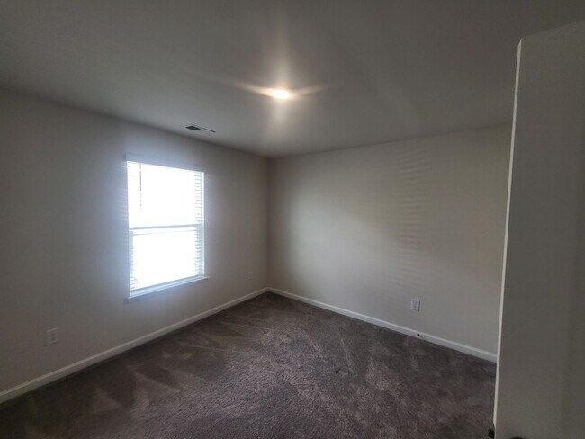 Building Photo - 4 bedroom/2 bath home in Aynor - SPECIAL! ...