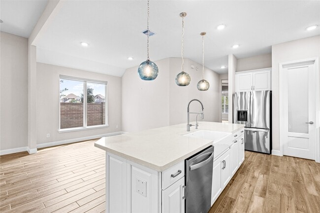 Building Photo - 15302 Spanish Ranchos Wy