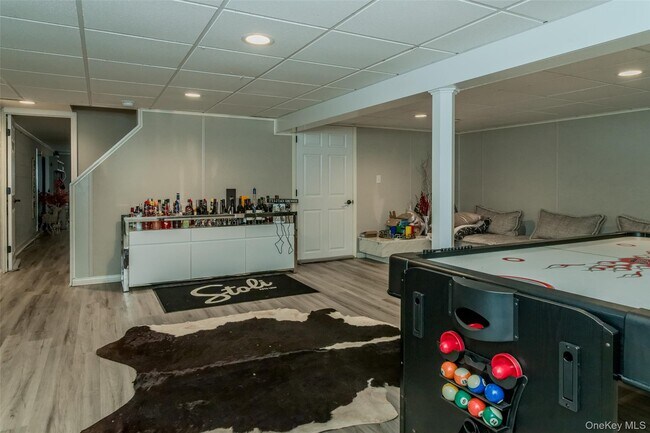 Building Photo - 1462 NY-17A