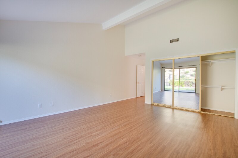 Building Photo - 1828 Caminito Ascua