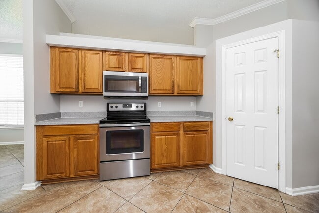 Building Photo - 201 Carolina Jasmine Ln
