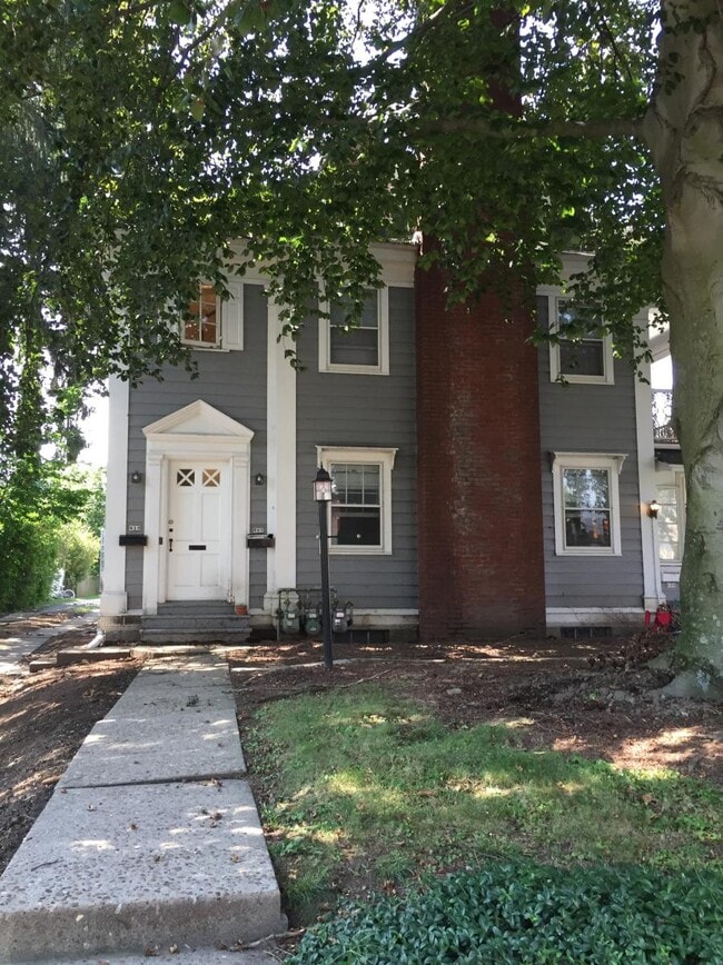 Building Photo - 608 Wayne Ave