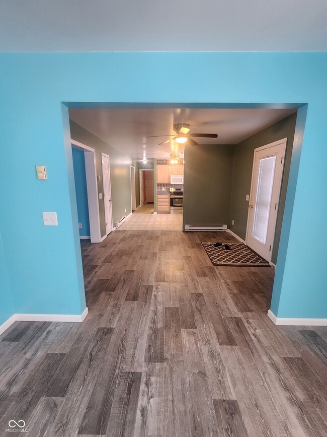 Building Photo - 9010-9020 IN-3