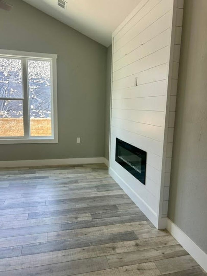 Building Photo - 166 Lakeshore Bay Dr