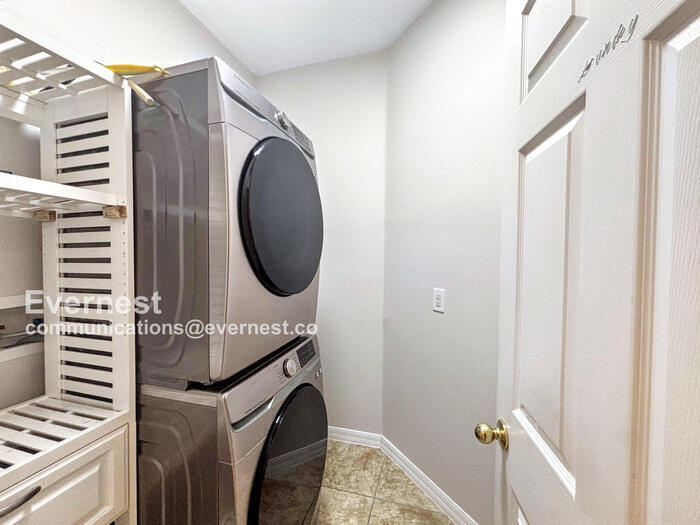 Building Photo - 9019 Edenshire Cir