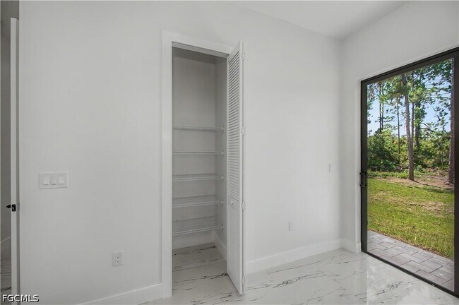 Building Photo - 3121 69th St W