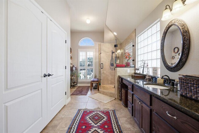 Building Photo - 9005 Brimstone Ln
