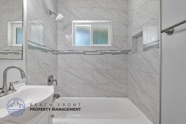 Building Photo - 4117 W 129th St.