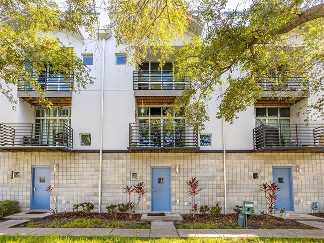 Primary Photo - 5008 S MacDill Ave