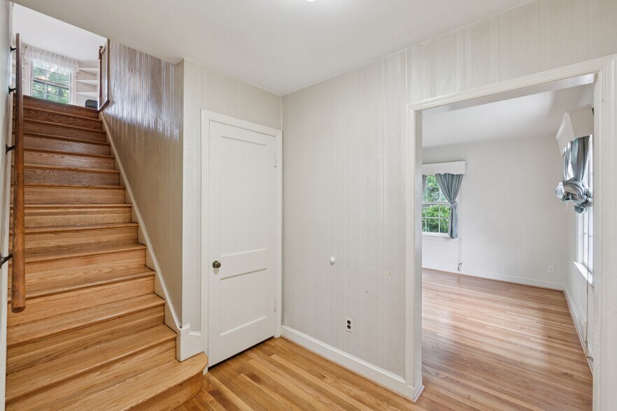 Building Photo - 4603 Knox Rd