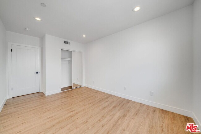 Building Photo - 1435 S Crescent Heights Blvd