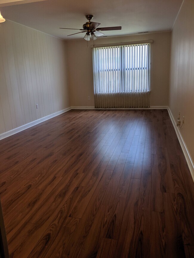 Building Photo - 6 Lumber Jack Cir