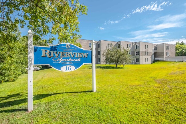 Primary Photo - Riverview Apartments