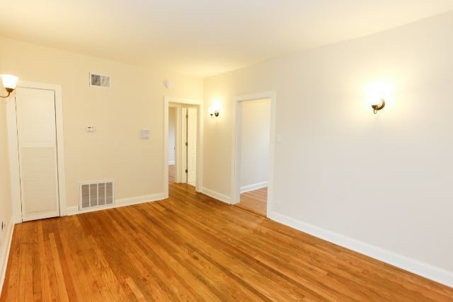 Building Photo - 4036 S Ashland Ave