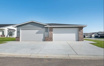 Building Photo - 2745 Airman St