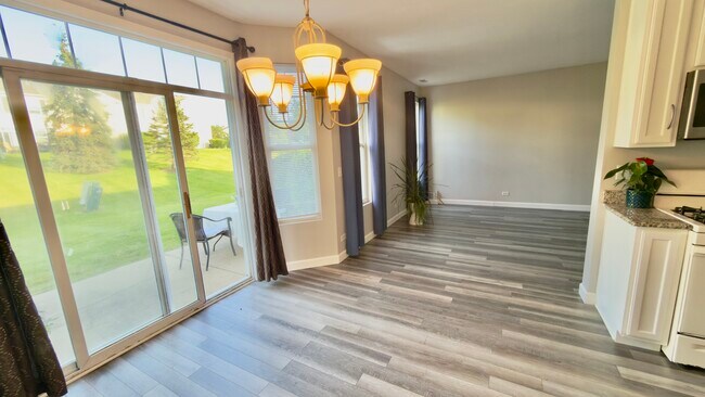 Building Photo - 1904 Cobblestone Dr