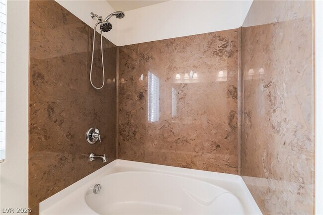 Building Photo - 8137 Crimson Creek Ct