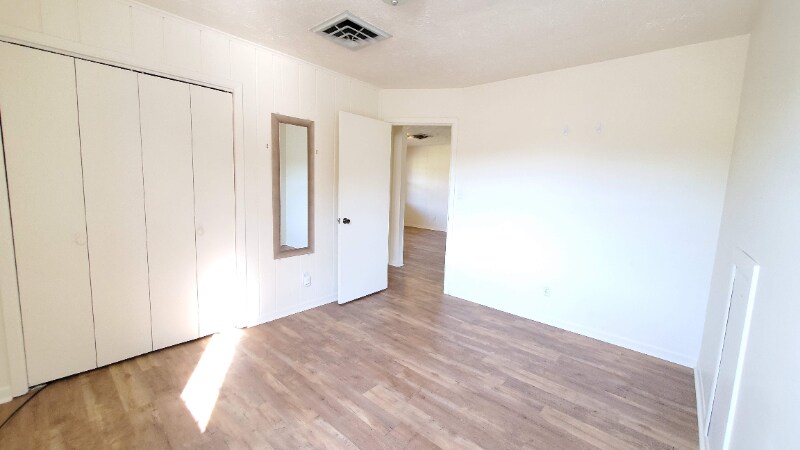 Building Photo - 210 Bolton Cir