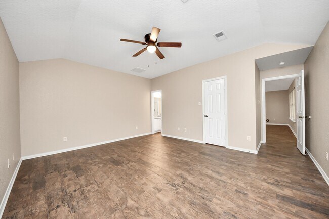 Building Photo - 14610 Hazy Ridge Ln