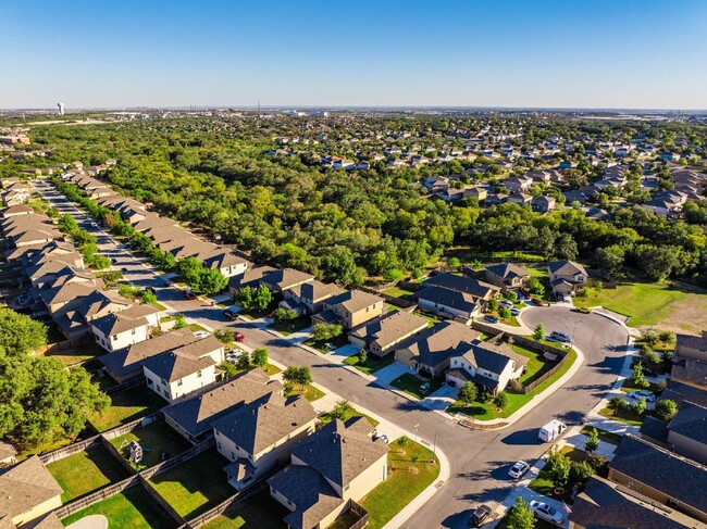 Building Photo - Welcome Home to Your Rental Home Retreat!