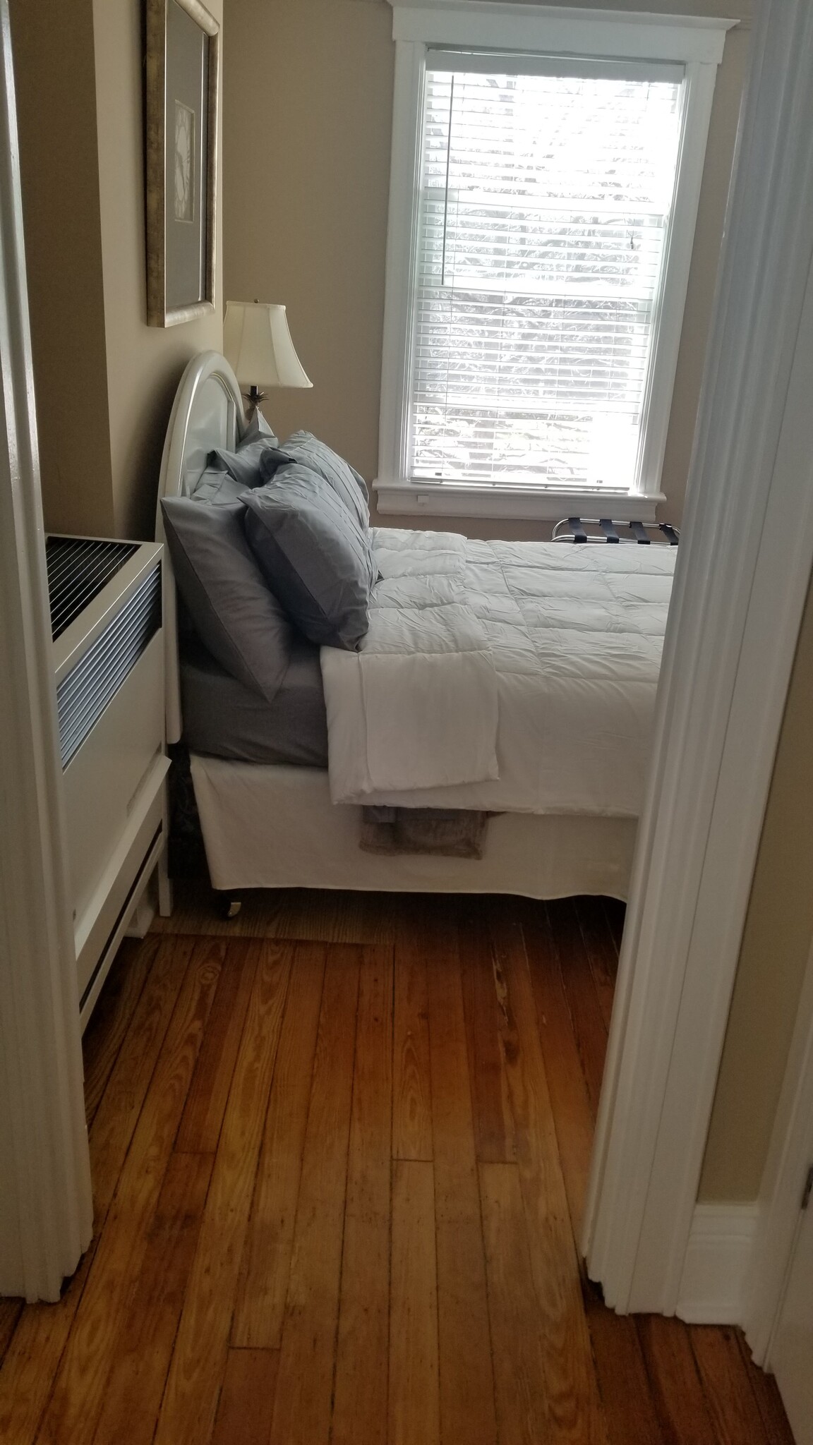 Building Photo - 210 S Logan St