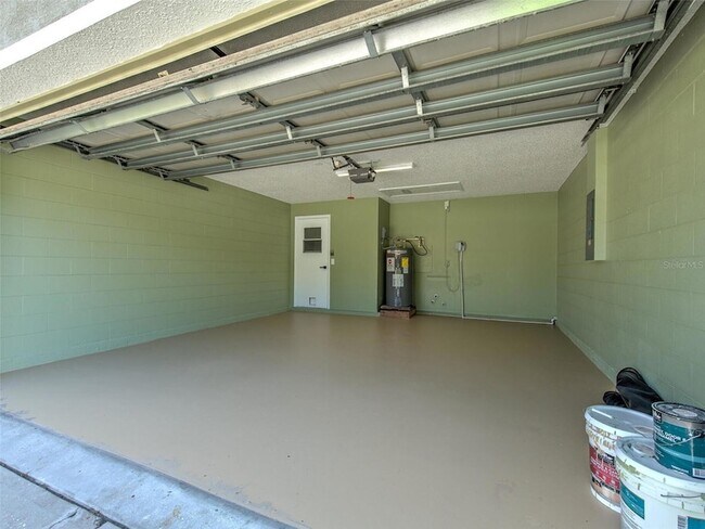 Building Photo - 11407 Wellman Dr