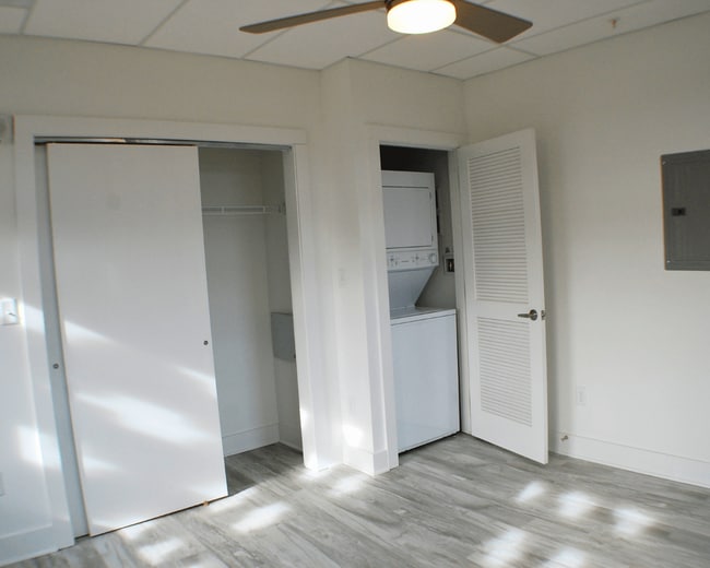 Building Photo - Hardwicke House