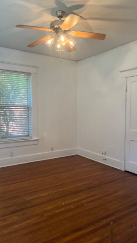 Building Photo - 2250 Evelyn Ave