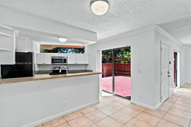 Building Photo - 8099 Severn Dr
