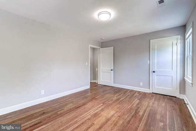 Building Photo - 1902 Good Hope Ct SE