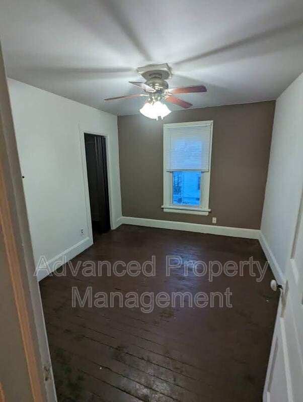 Building Photo - 1024 Hagerer St