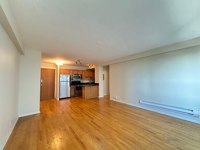 Building Photo - 4180 N Marine Dr