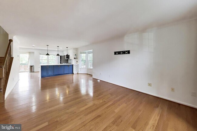 Building Photo - 14179 Compton Valley Way